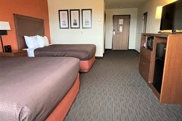Room 17 of 47